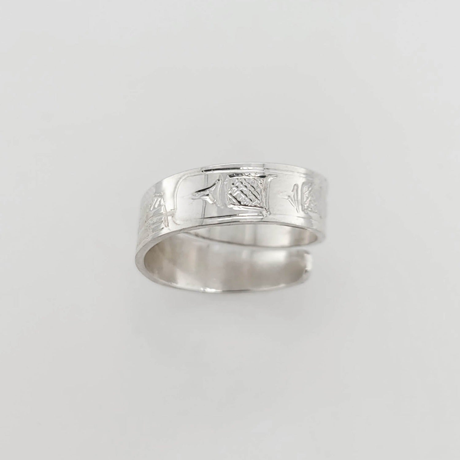 Silver Raven Wrap Ring by Tahltan artist Terrence Campbell