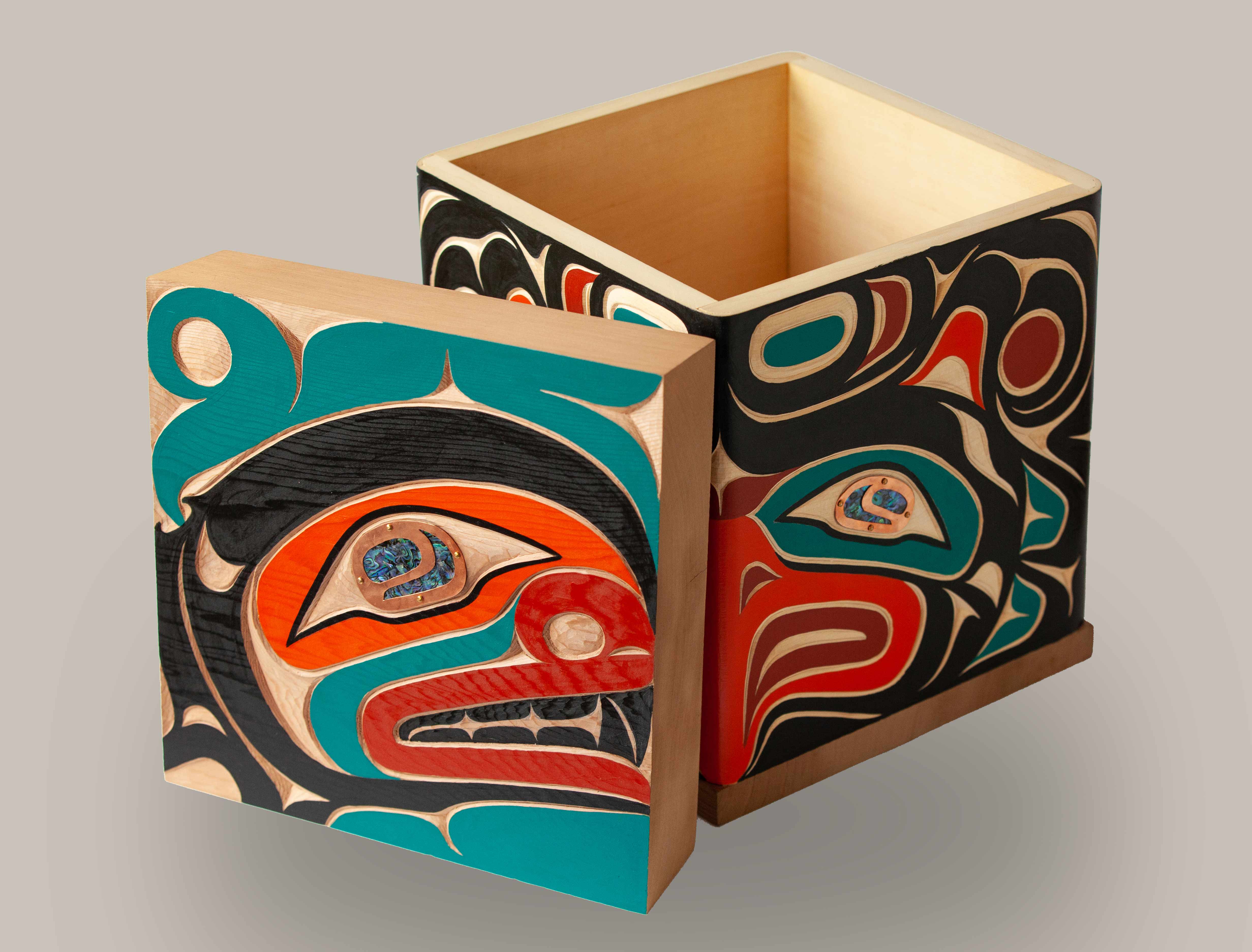 Thunderbird and Orca Bentwood Box. All images © 2021 Zac Whyte.