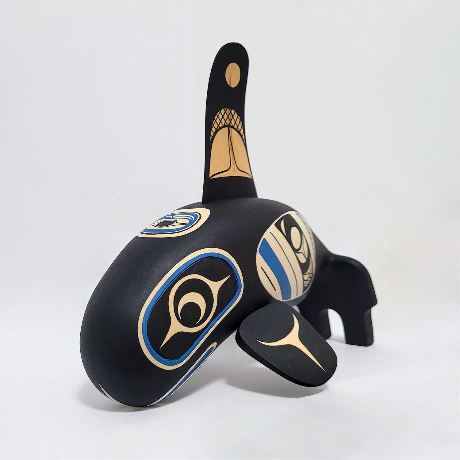 Killer Whale carving by Kwakwaka'wakw artist Rod Smith