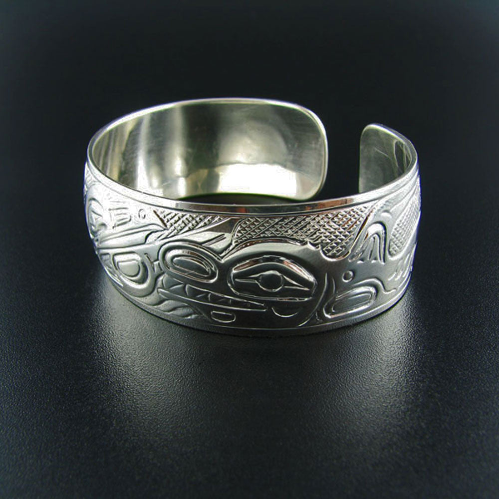 A Panel Pipe Style 3/4 Inch Silver Haida Bracelet